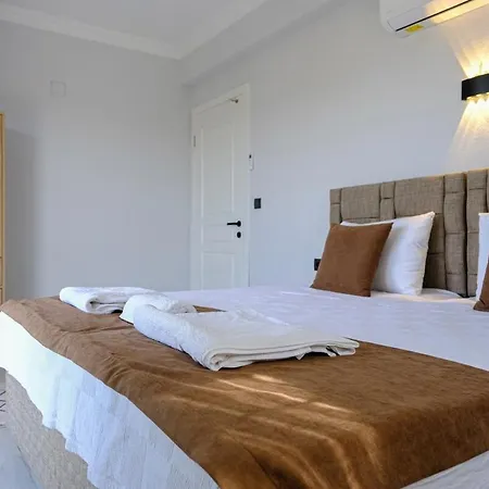 Lux Villa *